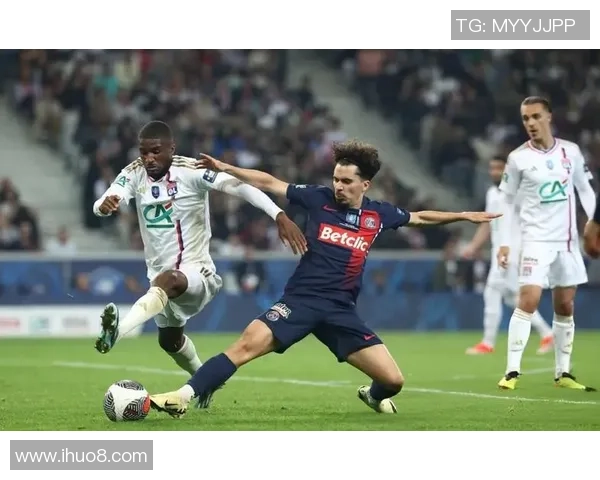 里昂主场迎战巴黎圣日耳曼能否打破连败局面引发关注